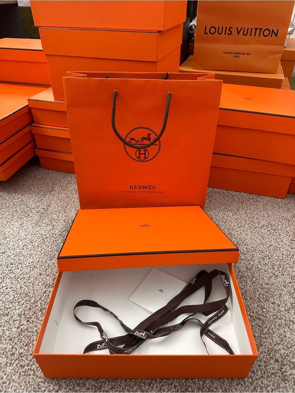 Orange Gift Box and Shopping Bag Set - Men Bags Accessory